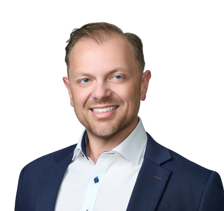 Andrew capranos headshot